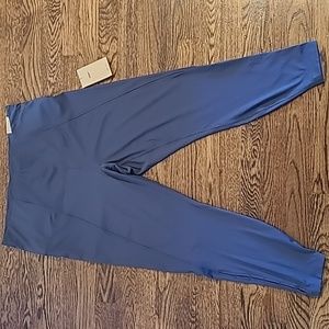 Nike yoga dri-fit 7/8 length 1x and 2x pants, tight fit, high rise